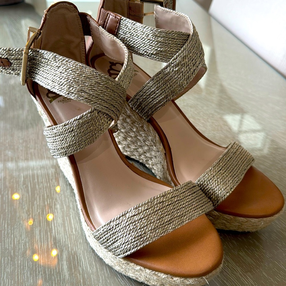 FERGALICIOUS WEDGE SZ 8